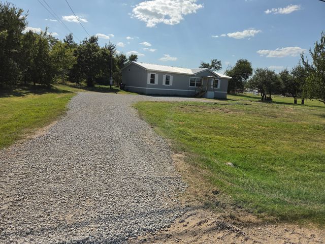 143 Summit Ridge Lane, Springtown, TX 76082