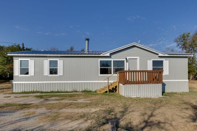 143 Summit Ridge Lane, Springtown, TX 76082