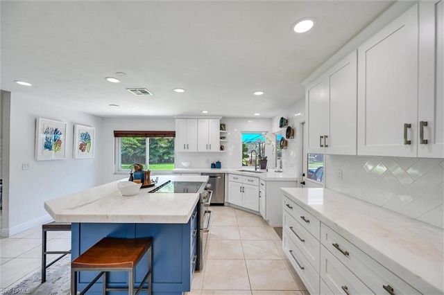 3480 19th AVE SW, Naples, FL 34117