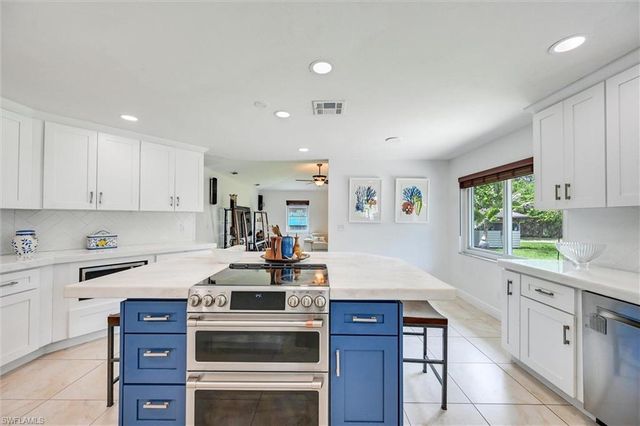 3480 19th AVE SW, Naples, FL 34117