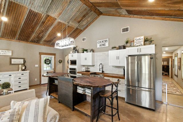 11140 Light Road, Lipan, TX 76462