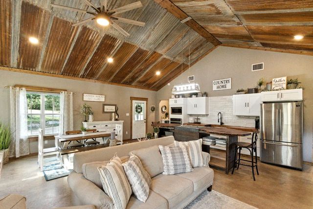 11140 Light Road, Lipan, TX 76462