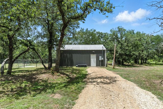 11140 Light Road, Lipan, TX 76462