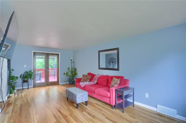 1132 Oblock Rd, Plum Boro, PA 15239