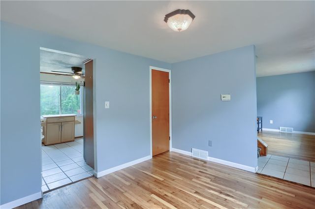1132 Oblock Rd, Plum Boro, PA 15239