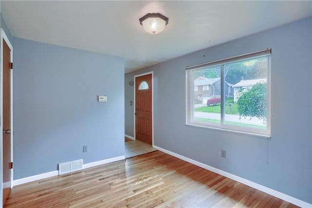 1132 Oblock Rd, Plum Boro, PA 15239