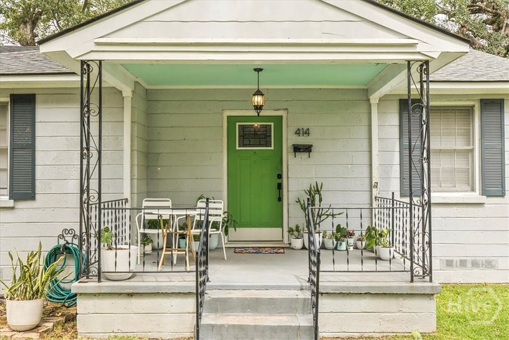 Image 2 of property listing at 414 E 66th Street, Savannah, GA 31405