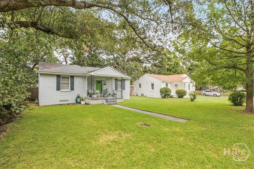 Image 24 of property listing at 414 E 66th Street, Savannah, GA 31405