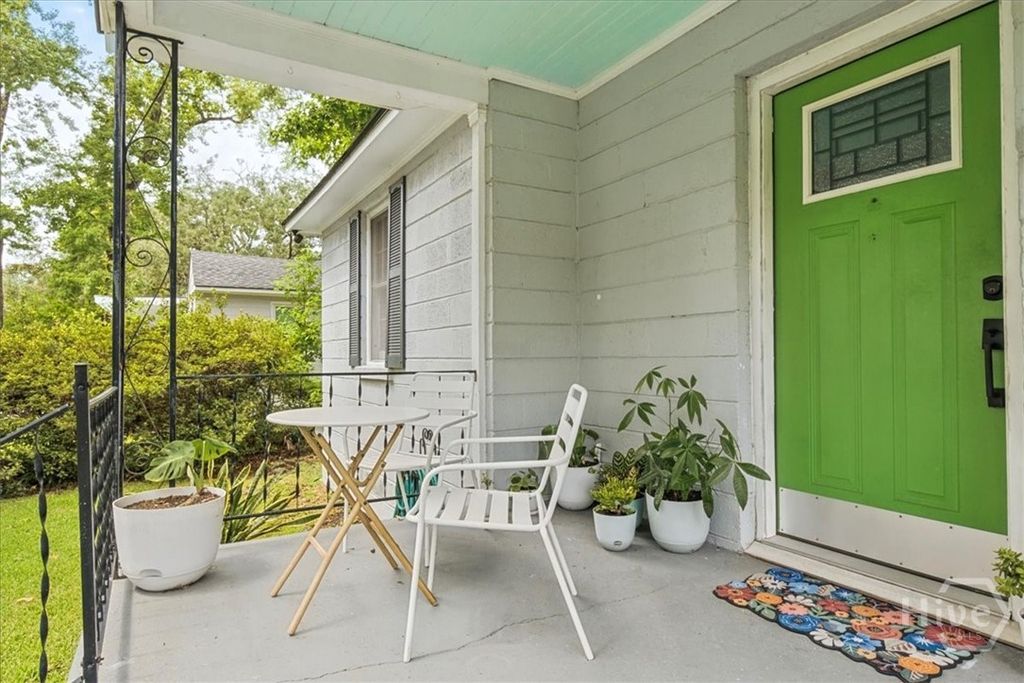 Image 3 of property listing at 414 E 66th Street, Savannah, GA 31405