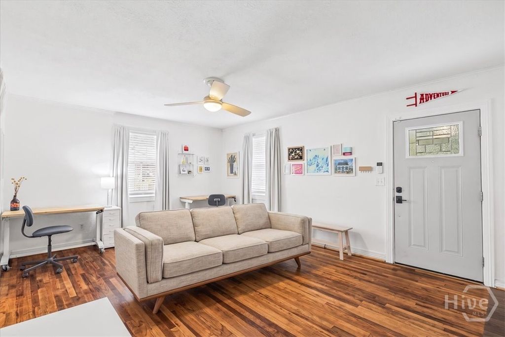 Image 5 of property listing at 414 E 66th Street, Savannah, GA 31405