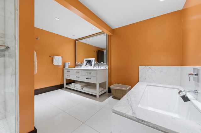 2275 S Ocean Boulevard 207n, Palm Beach, FL 33480