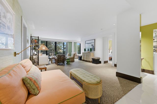 2275 S Ocean Boulevard 207n, Palm Beach, FL 33480