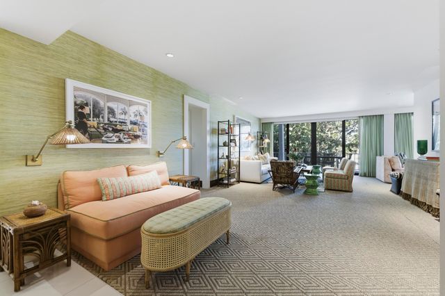 2275 S Ocean Boulevard 207n, Palm Beach, FL 33480