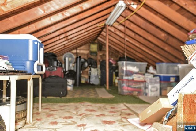 179 Kakeout Road, Kinnelon Borough, NJ 07405