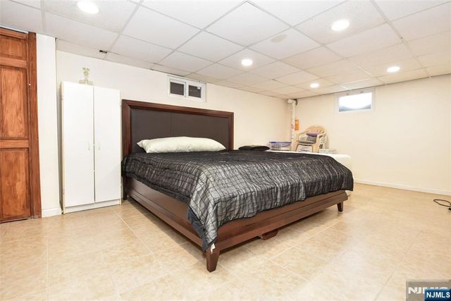 179 Kakeout Road, Kinnelon Borough, NJ 07405