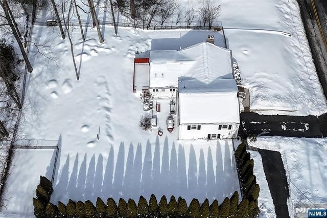 179 Kakeout Road, Kinnelon Borough, NJ 07405