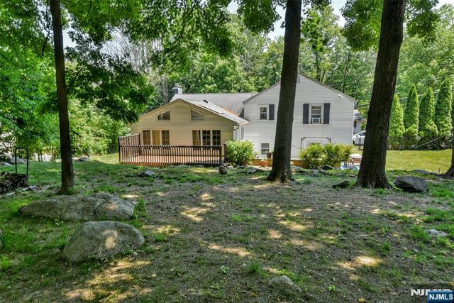179 Kakeout Road, Kinnelon Borough, NJ 07405