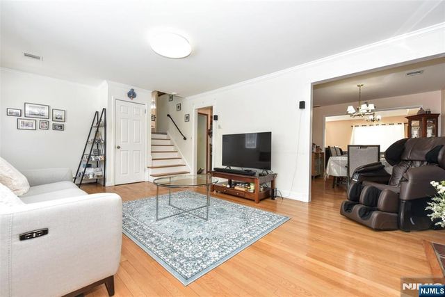 179 Kakeout Road, Kinnelon Borough, NJ 07405