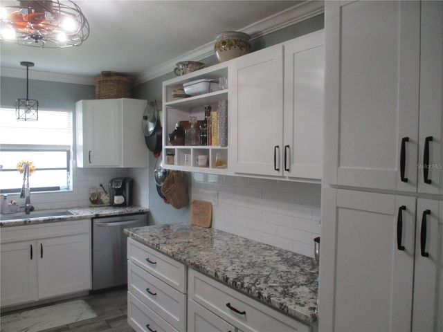 2111 N HALCYON DRIVE, Sun City Center, FL 33573