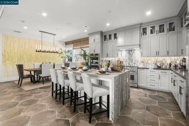 600 Thyme Way, San Ramon, CA 94582