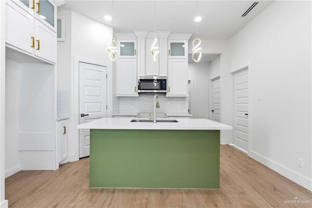 417 Serg Loop, Alamo, TX 78516