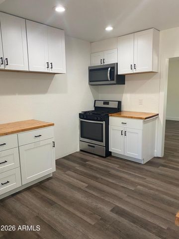 501 N DELAWARE Street, Chandler, AZ 85225