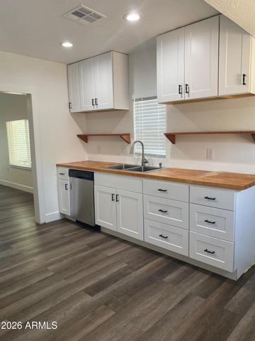 501 N DELAWARE Street, Chandler, AZ 85225