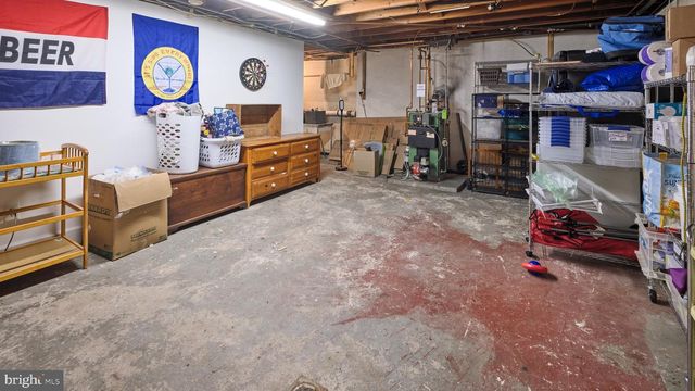 24 WALTON DR, New Hope, PA 18938