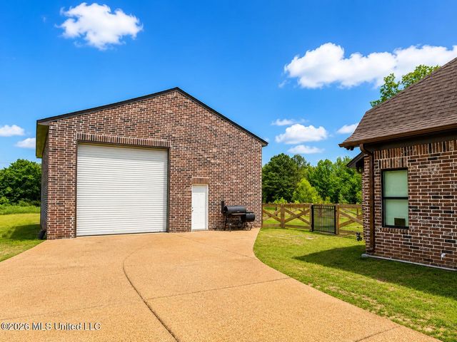 1724 Slocum Road, Hernando, MS 38632