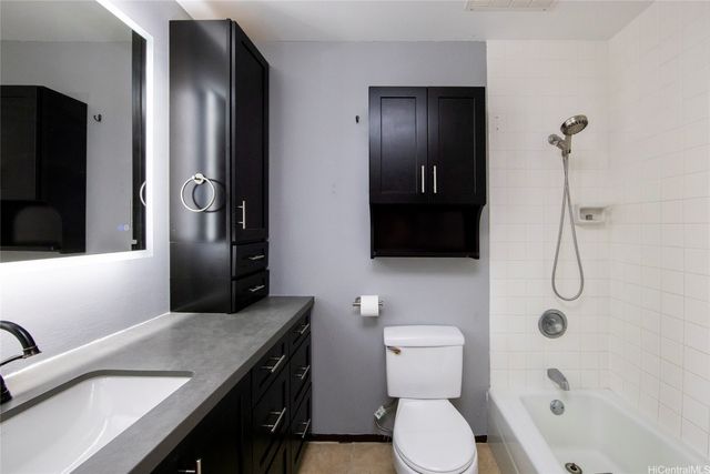 333 Aoloa Street 304, Kailua, HI 96734