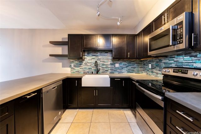 333 Aoloa Street 304, Kailua, HI 96734