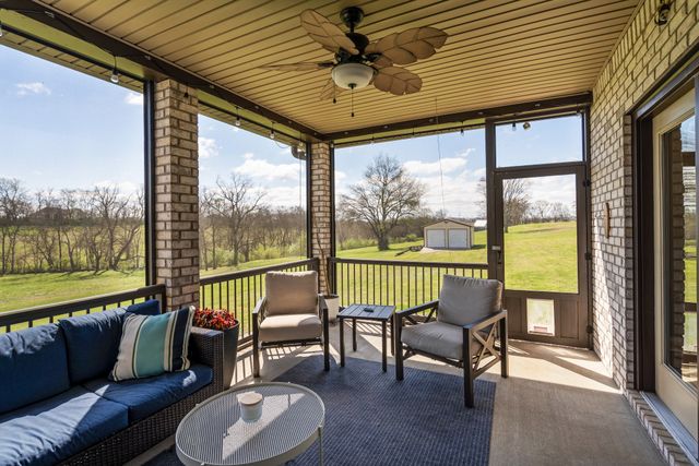 94 Branham Mill Rd, Gallatin, TN 37066