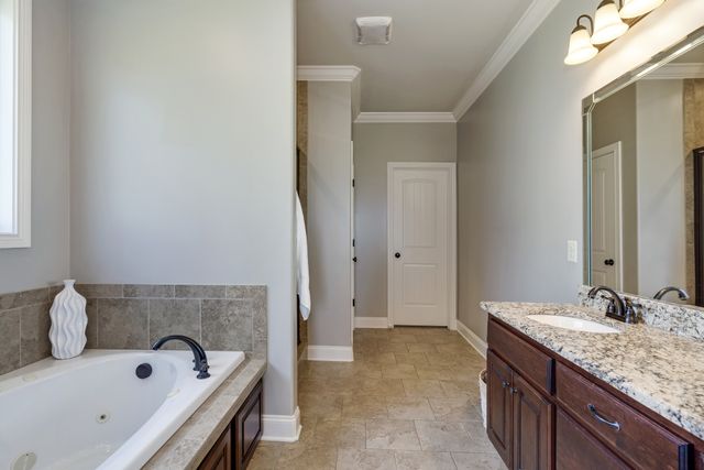 94 Branham Mill Rd, Gallatin, TN 37066