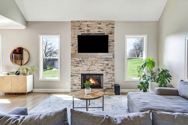 94 Branham Mill Rd, Gallatin, TN 37066