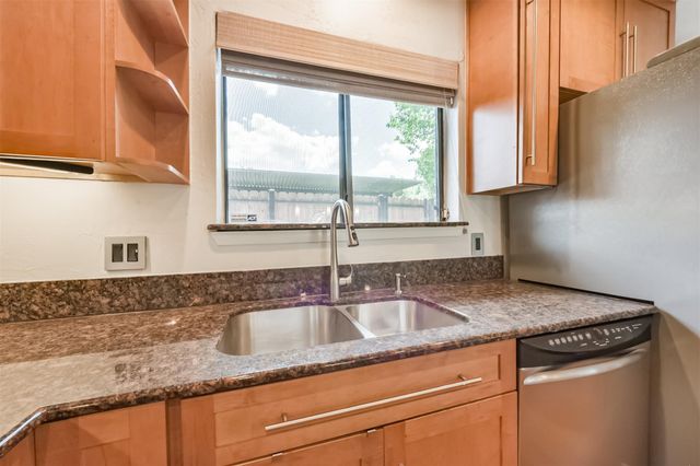 2601 S Braeswood Boulevard 105, Houston, TX 77025