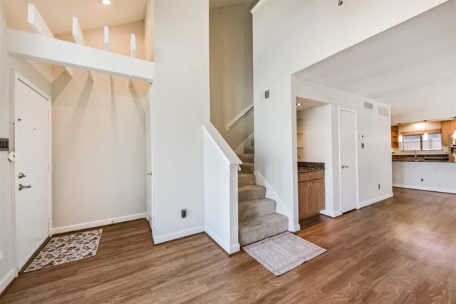 2601 S Braeswood Boulevard 105, Houston, TX 77025