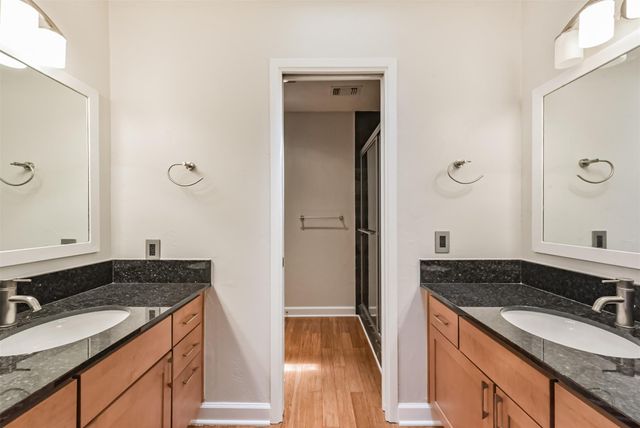 2601 S Braeswood Boulevard 105, Houston, TX 77025