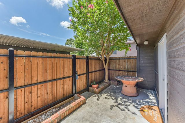 2601 S Braeswood Boulevard 105, Houston, TX 77025