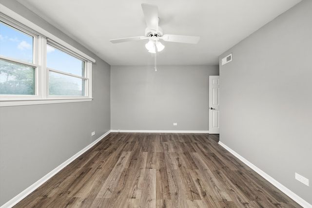 333 S EAST Avenue 405, Oak Park, IL 60302