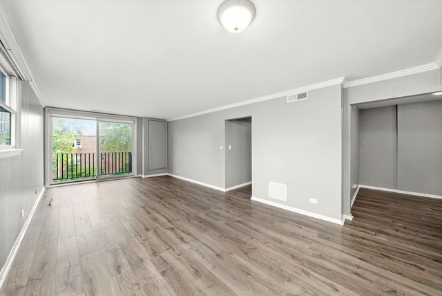 333 S EAST Avenue 405, Oak Park, IL 60302