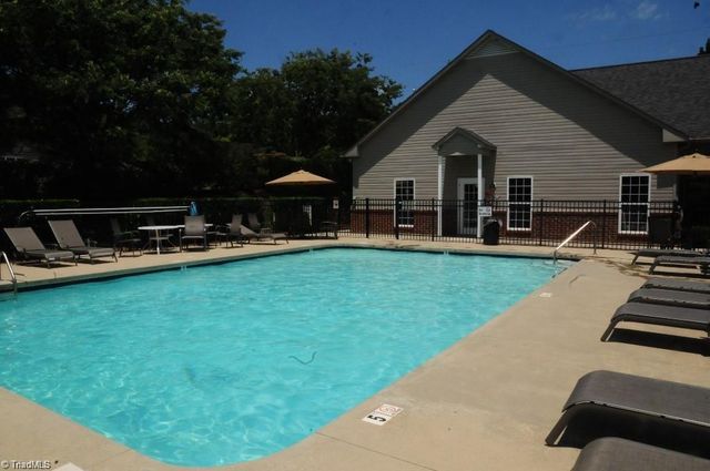 4792 Tatton Park Circle 1D, Winston-salem, NC 27103