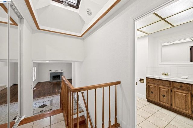 5775 Cold Water Dr, Castro Valley, CA 94552