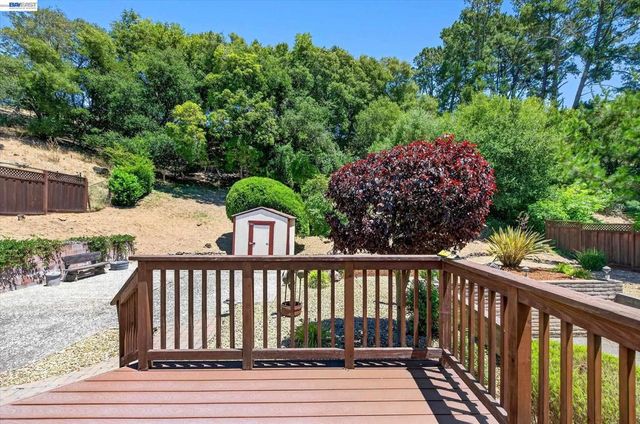 5775 Cold Water Dr, Castro Valley, CA 94552