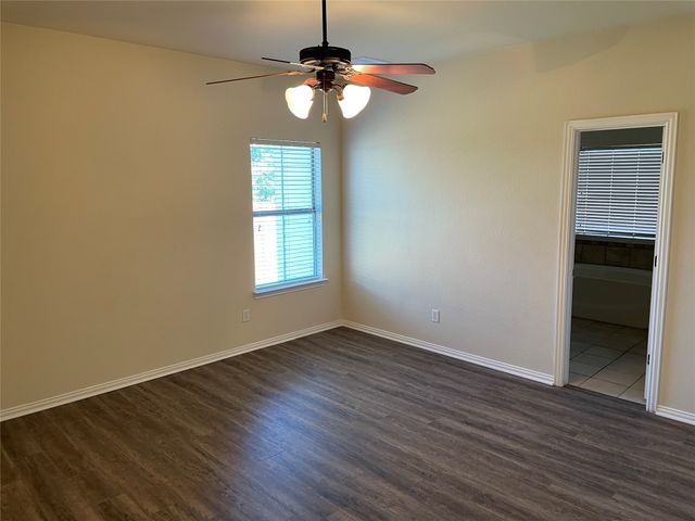 1414 Lauren Lane, Granbury, TX 76048