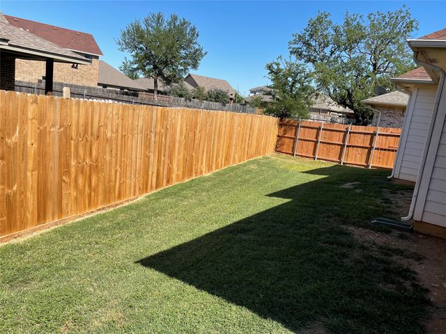 1414 Lauren Lane, Granbury, TX 76048