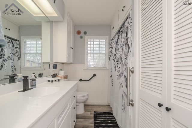 315 S CALIFORNIA STREET, Henrietta, TX 76365