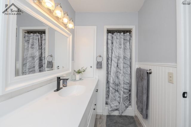 315 S CALIFORNIA STREET, Henrietta, TX 76365