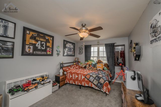 315 S CALIFORNIA STREET, Henrietta, TX 76365