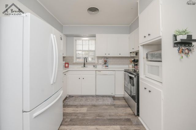 315 S CALIFORNIA STREET, Henrietta, TX 76365