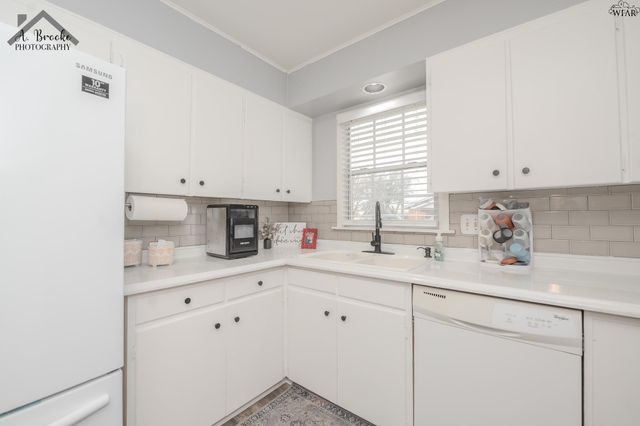 315 S CALIFORNIA STREET, Henrietta, TX 76365